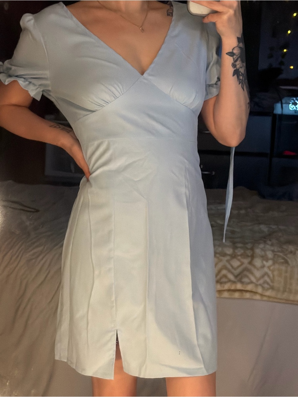 ROMWE Light Blue V-Neck Mini Dress with Puff Sleeves
